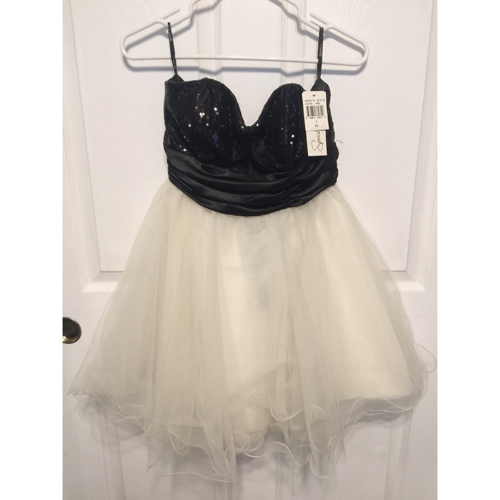 NWT Prom dress